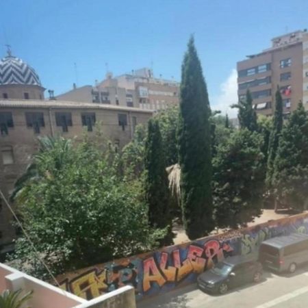 Familyhomestay Valencia Bagian luar foto
